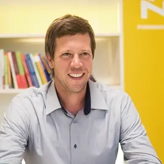 planZ Studienberatung Medizin. Portrait von Patrick Ruthven-Murray